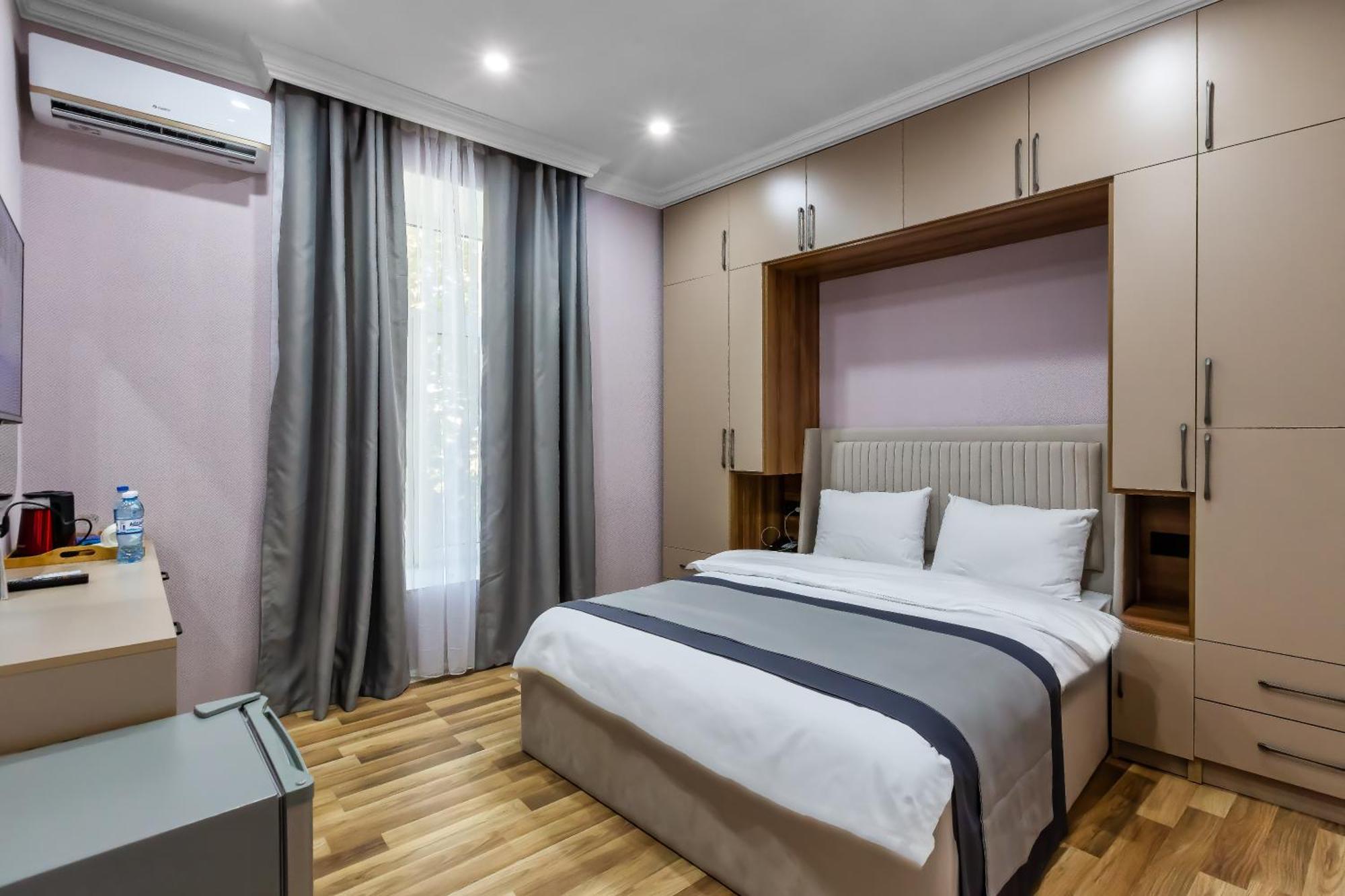 באקו Hillside City Center Hotel מראה חיצוני תמונה