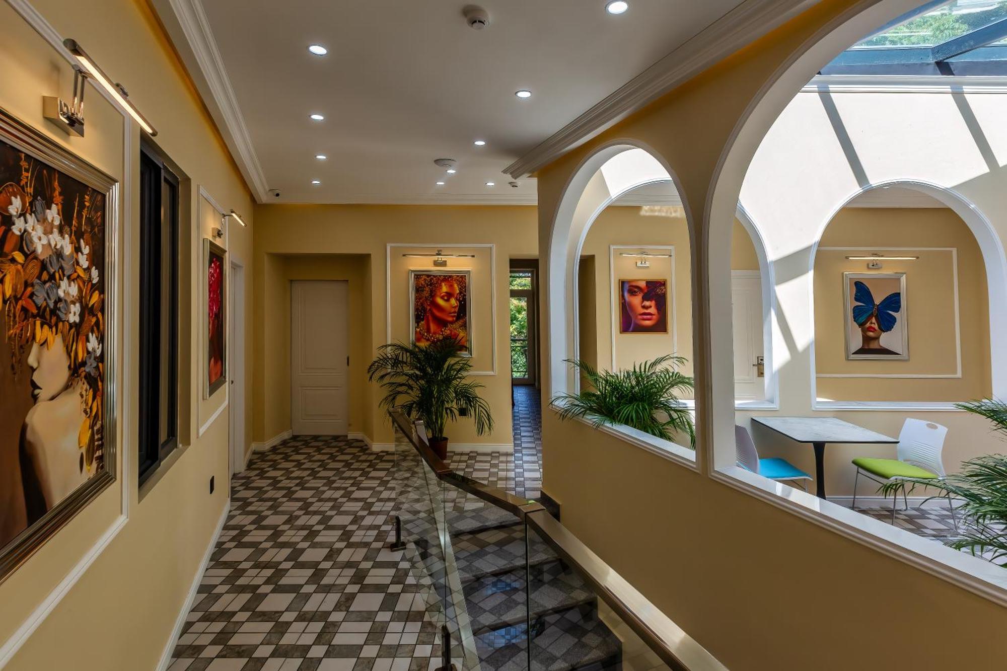 באקו Hillside City Center Hotel מראה חיצוני תמונה