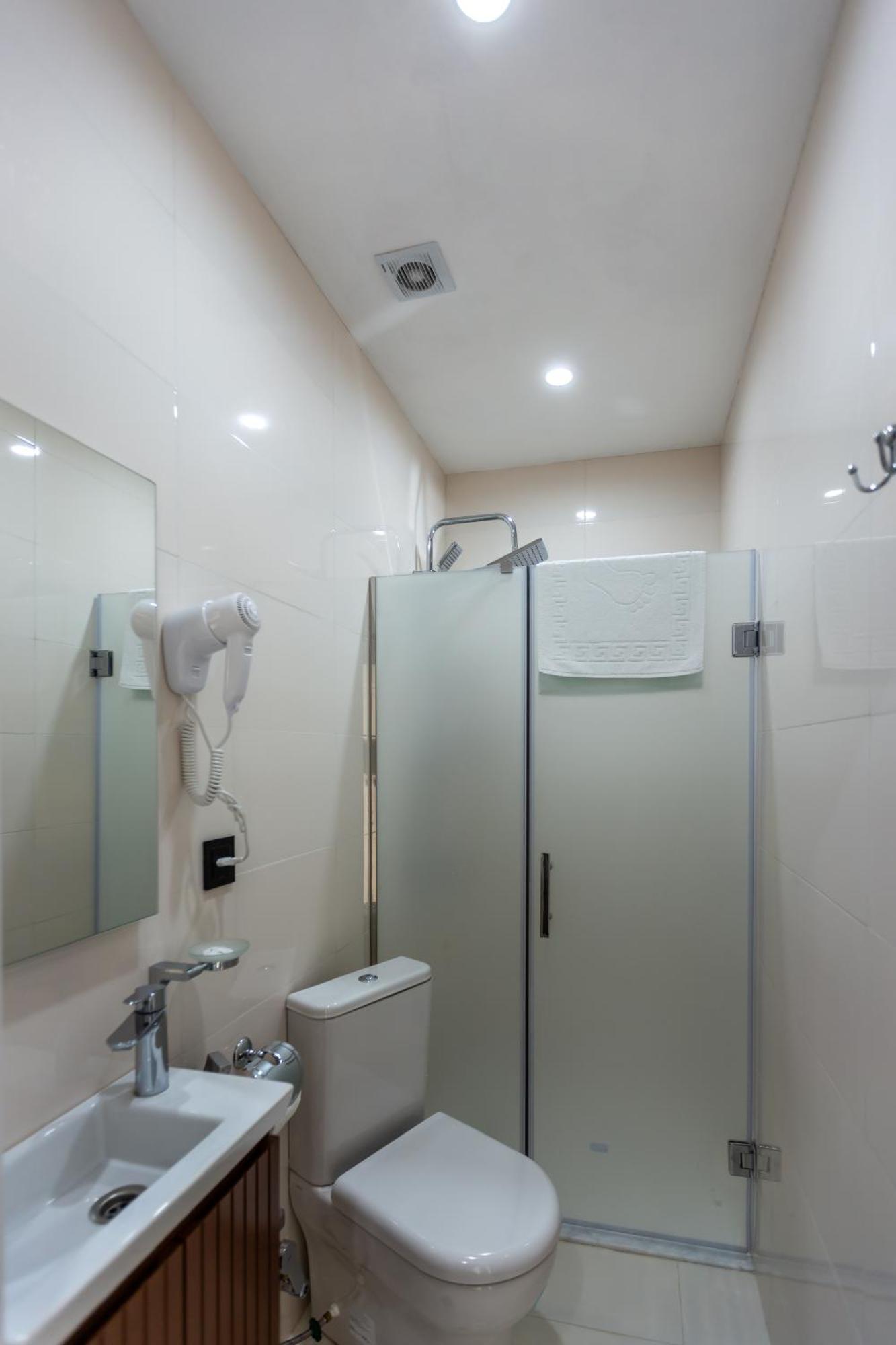 באקו Hillside City Center Hotel מראה חיצוני תמונה
