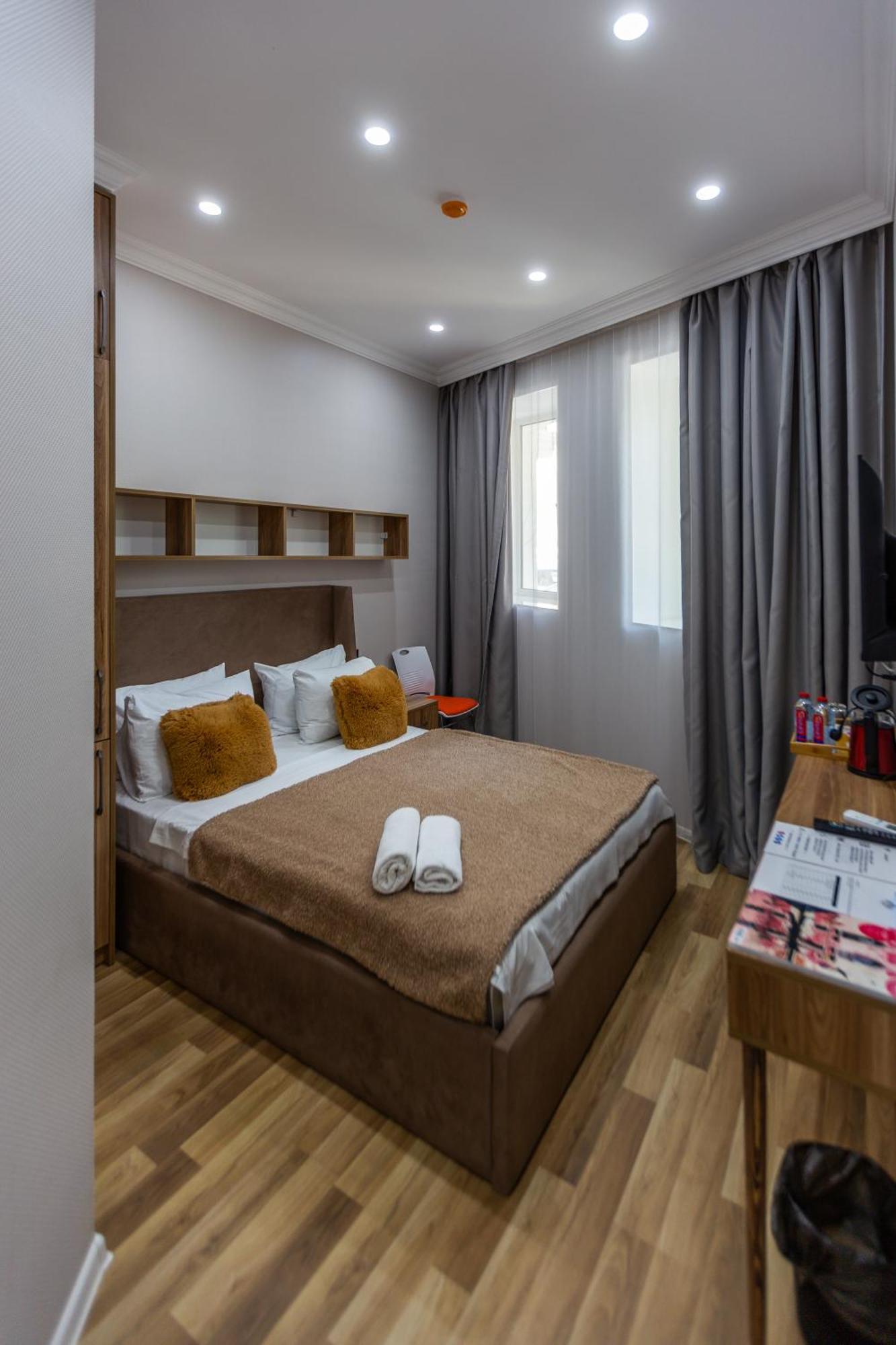 באקו Hillside City Center Hotel מראה חיצוני תמונה