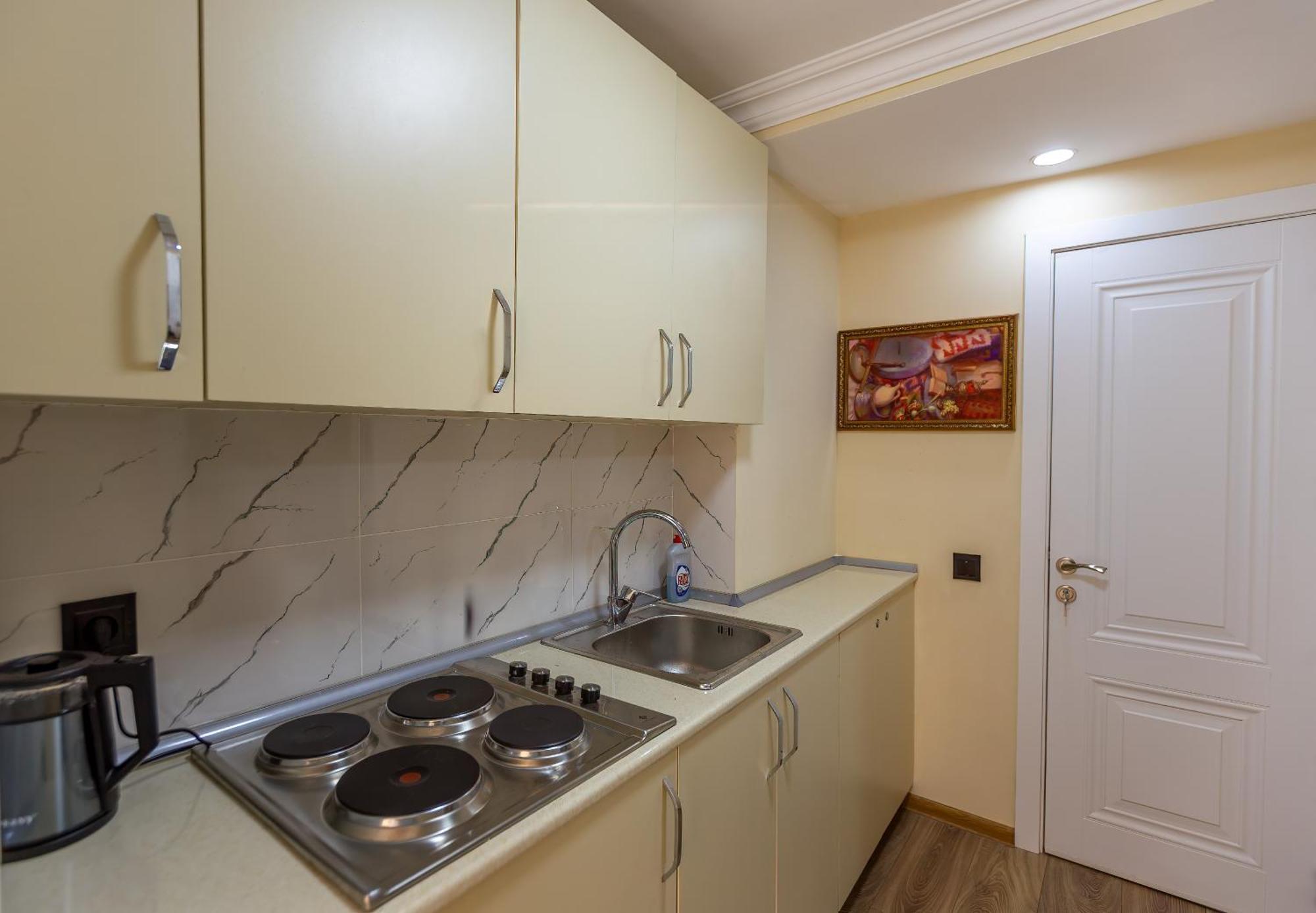 באקו Hillside City Center Hotel מראה חיצוני תמונה